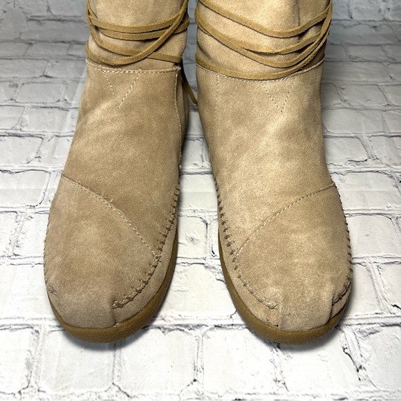 TOMS Nepal Suede Fur Lined Boots Sz 10 - Picture 3 of 10